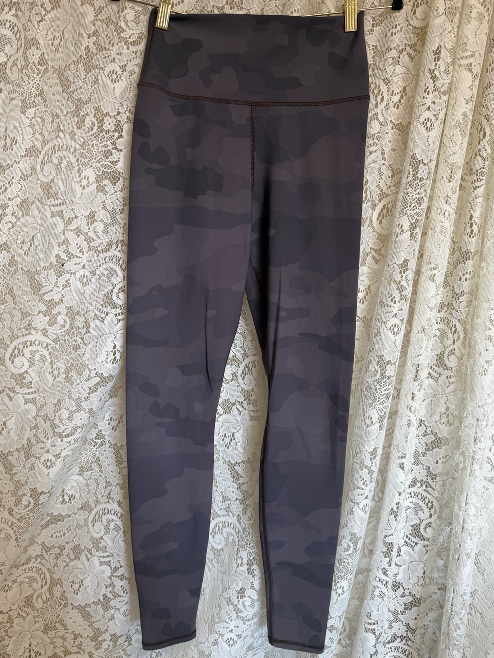 Alo High Waist Camo Vapor Legging